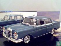 Mercedes 220SE Taxi Athene