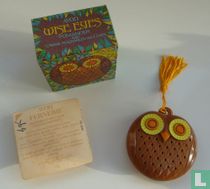 Wise eyes pomander