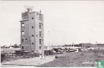 Radarpost, Pernis