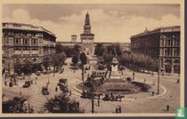 Largo Cairoli e Monumento a Garibaldi Horsecar, Tram and T-Fort