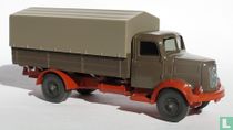 Henschel HS 100