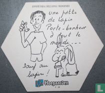 F 25) Une patte de lapin porte-bonheur ...