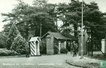 Hoofdpoort met wachtgebouw, Lunettenkazerne Vught