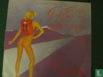 Pros and cons of hitch hiking
