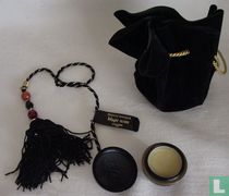 Magie Noire perfume solid 4.5ml in black bag