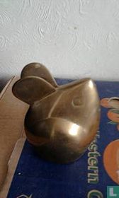 Figurine design en cuivre souris