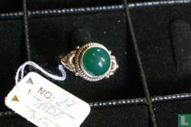 Bague en argent (925) et jade