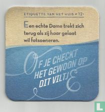 Een echte dame trekt zich terug als zij haar gelaat wil fatsoeneren