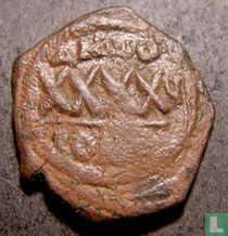 Empire byzantin AE28 Follis (Phocas, Constantinople) 602-610 AD