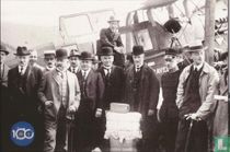 Eerste vlucht in 1920 met post en kranten.