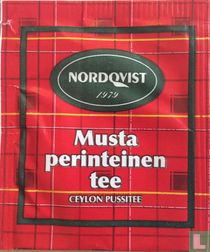 Musta perinteinen tee 