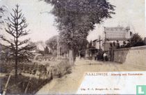 NAALDWIJK. Dijkweg met Tramstation.
