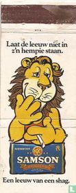 Laat de leeuw niet in z'n hempie staan.