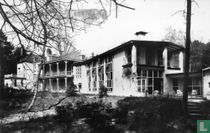 Herstellingsoord Dennenheuvel Achtergevel met terras