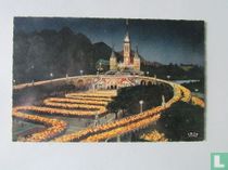 De verlichte Basiliek en de licht processie