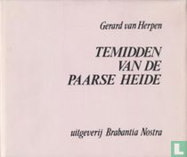 Temidden van de paarse heide