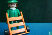Playmobil man met steekwagen.