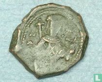 Byzantine Empire  10 nummi (1/4 follis, uncertain 5)  500-1300 CE