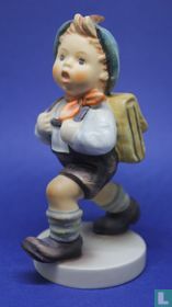 Hummel 82/2/0 Schulschwäntzer/ School boy