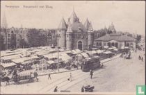 Amsterdam.         Nieuwmarkt met Waag.