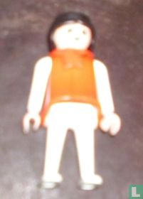 Vrouwtje in oranje jurk