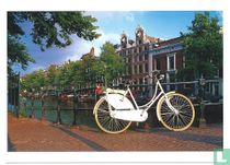 White bicycle (AU 0801)