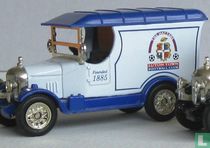 Morris Bullnose Van 'Luton Town'