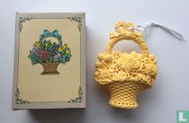 Flower basket pomander