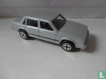 Volvo 760 Saloon 