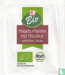 Hagebutten Tee mit Hibiskus
