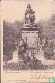 Vondelmonument. Vondelpark.  Amsterdam. 