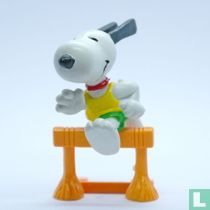 Snoopy Figur mit Krone 31cm Höhe