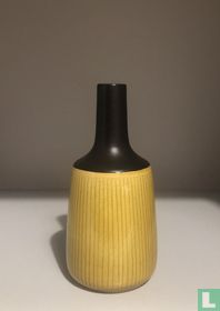 Vase 712 - jaune moutarde / noir