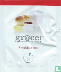 Breakfast time 