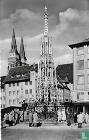 Schöner Brunnen & Sebalduskirche