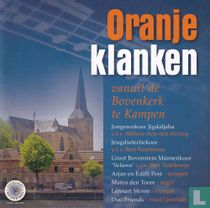 Oranjeklanken vanuit de Bovenkerk te Kampen