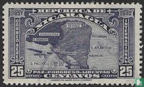 Avion et carte du Nicaragua