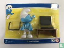 Glasses Smurf with laptop
