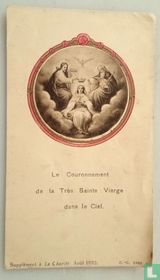 Le couronnement de laxtres Sainte Vierge dans le ciel.