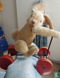 Bobo konijn op vliegende Hollander
