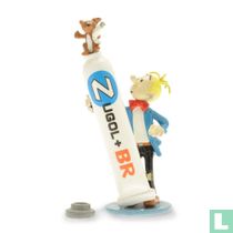 Fantasio note and the Zogul toothpaste tube
