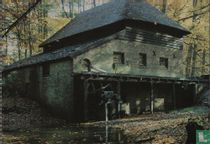 Nederlands Openluchtmuseum, Arnhem. Waterradmolen voor papierfabricage, Veluwe (Gld)