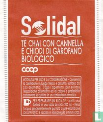Tè Chai Con Cannella E Chiodi Di Garofano