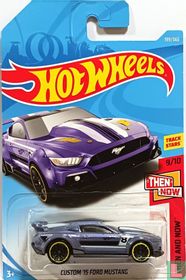 Custom '15 Ford Mustang