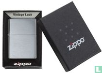 Zippo Vintage Street Chrome with Slashes