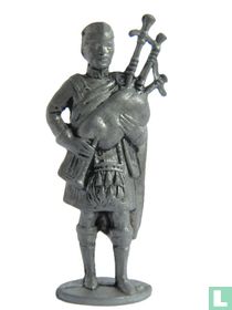 Bagpiper