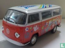 VW T2 Bus 'Flower Power'