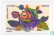 Fleurs brodées