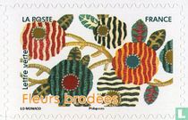 Fleurs brodées