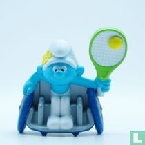 Eitel Schlumpf im Rollstuhl beim Tennisspielen